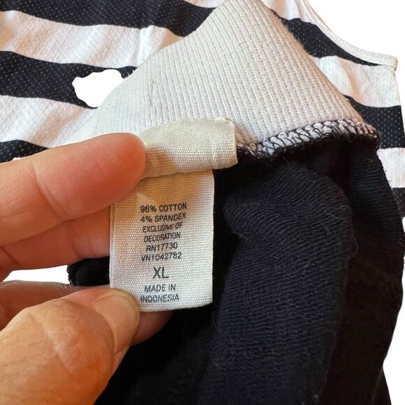 Converse 2 piece navy and white tank top and Mini Skirt XL - Picture 13 of 13